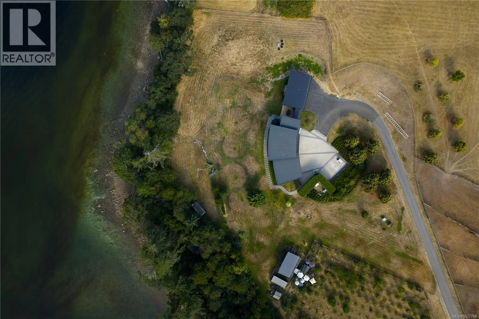 7756 West Saanich Rd