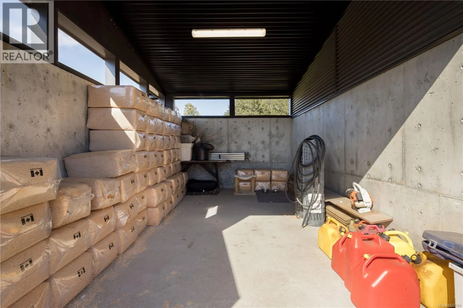7756 West Saanich Rd