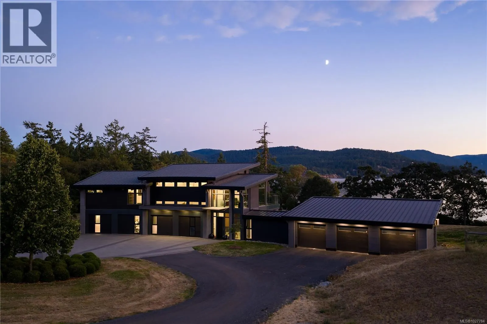 7756 West Saanich Rd