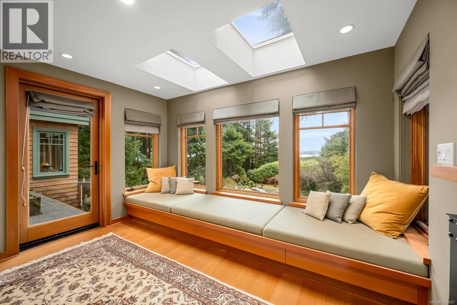 1257 Lynn Rd