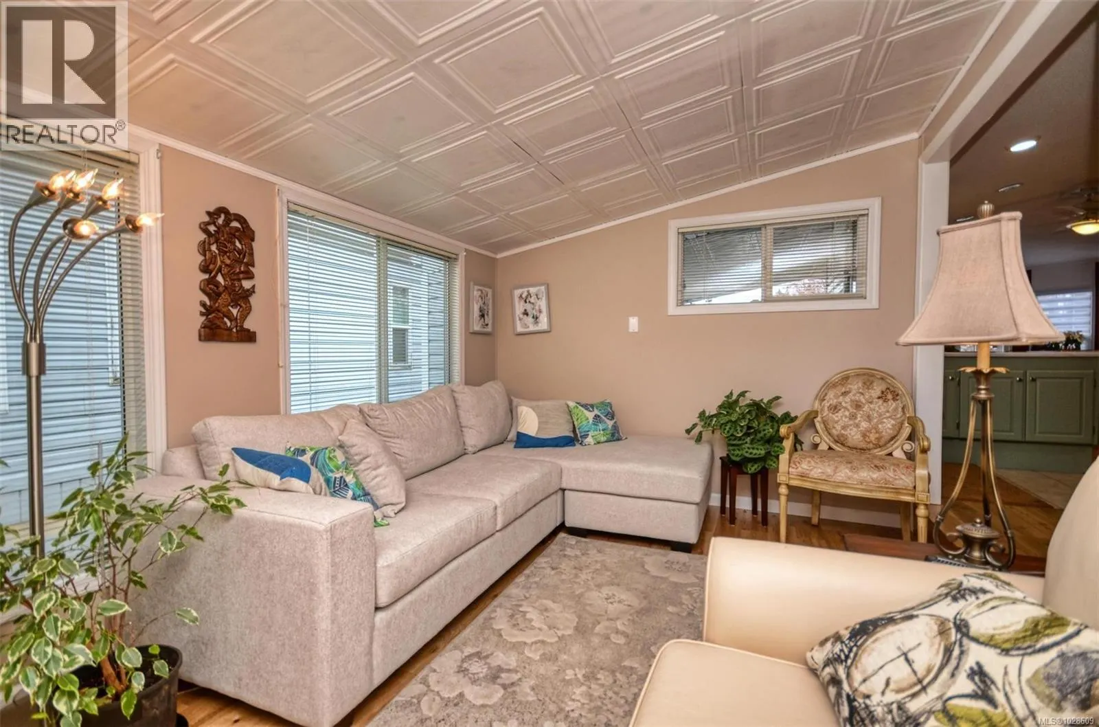 85 7583 Central Saanich Rd