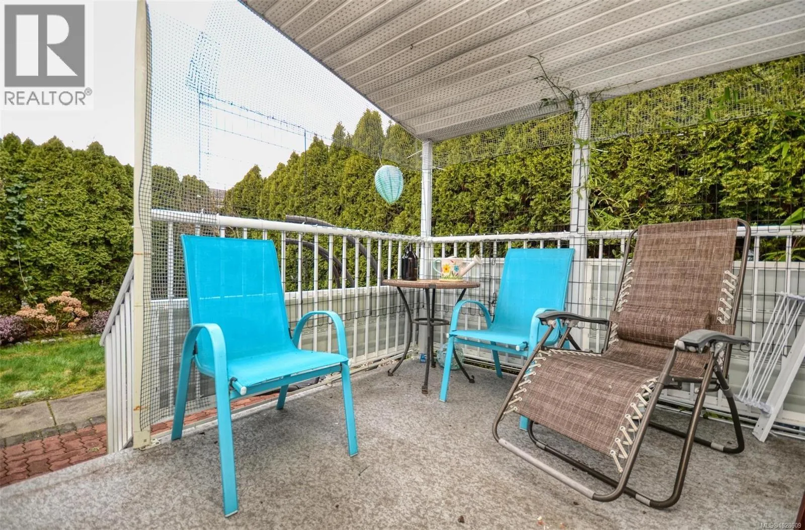 85 7583 Central Saanich Rd