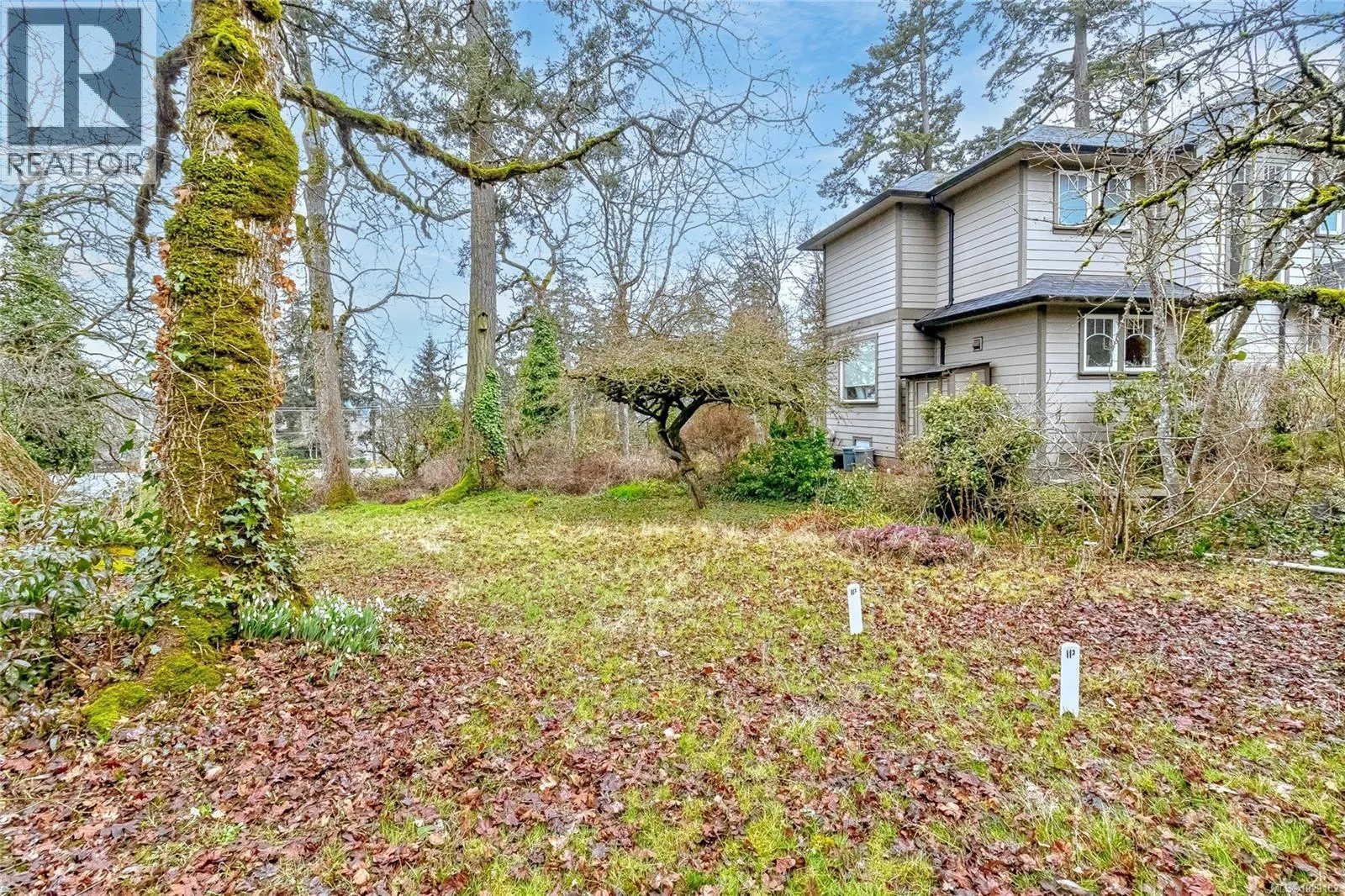 Lot N Burnside Rd W