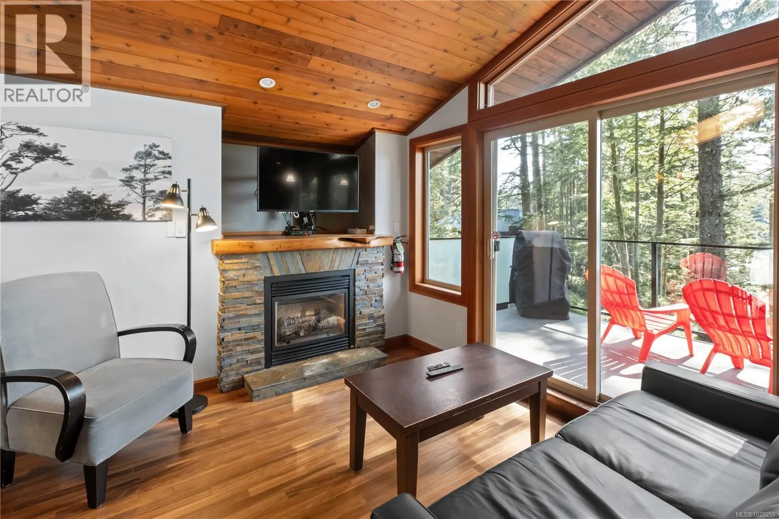 330 Reef Point Rd