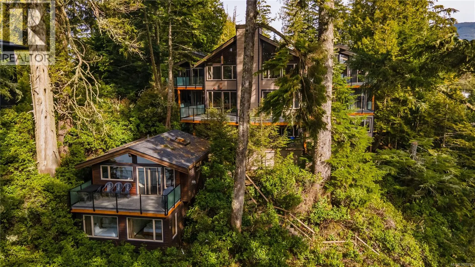 330 Reef Point Rd