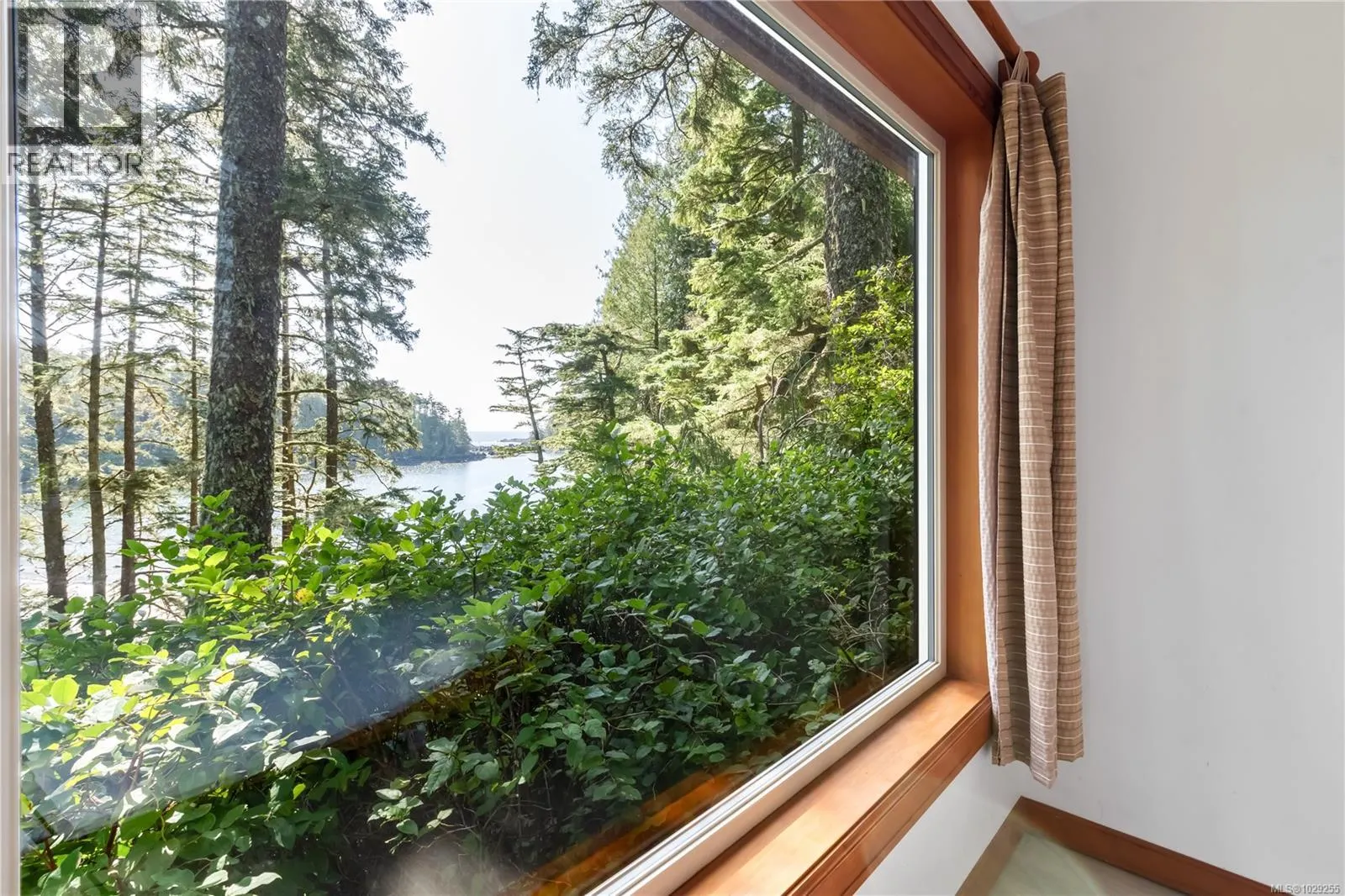 330 Reef Point Rd