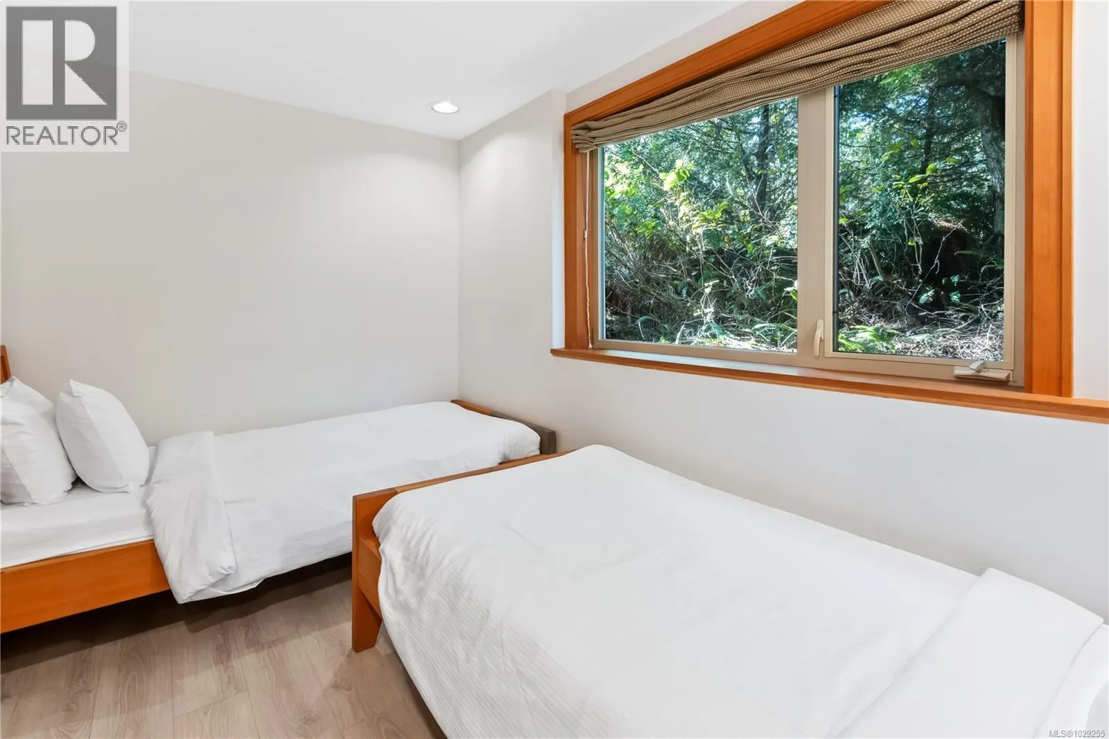 330 Reef Point Rd