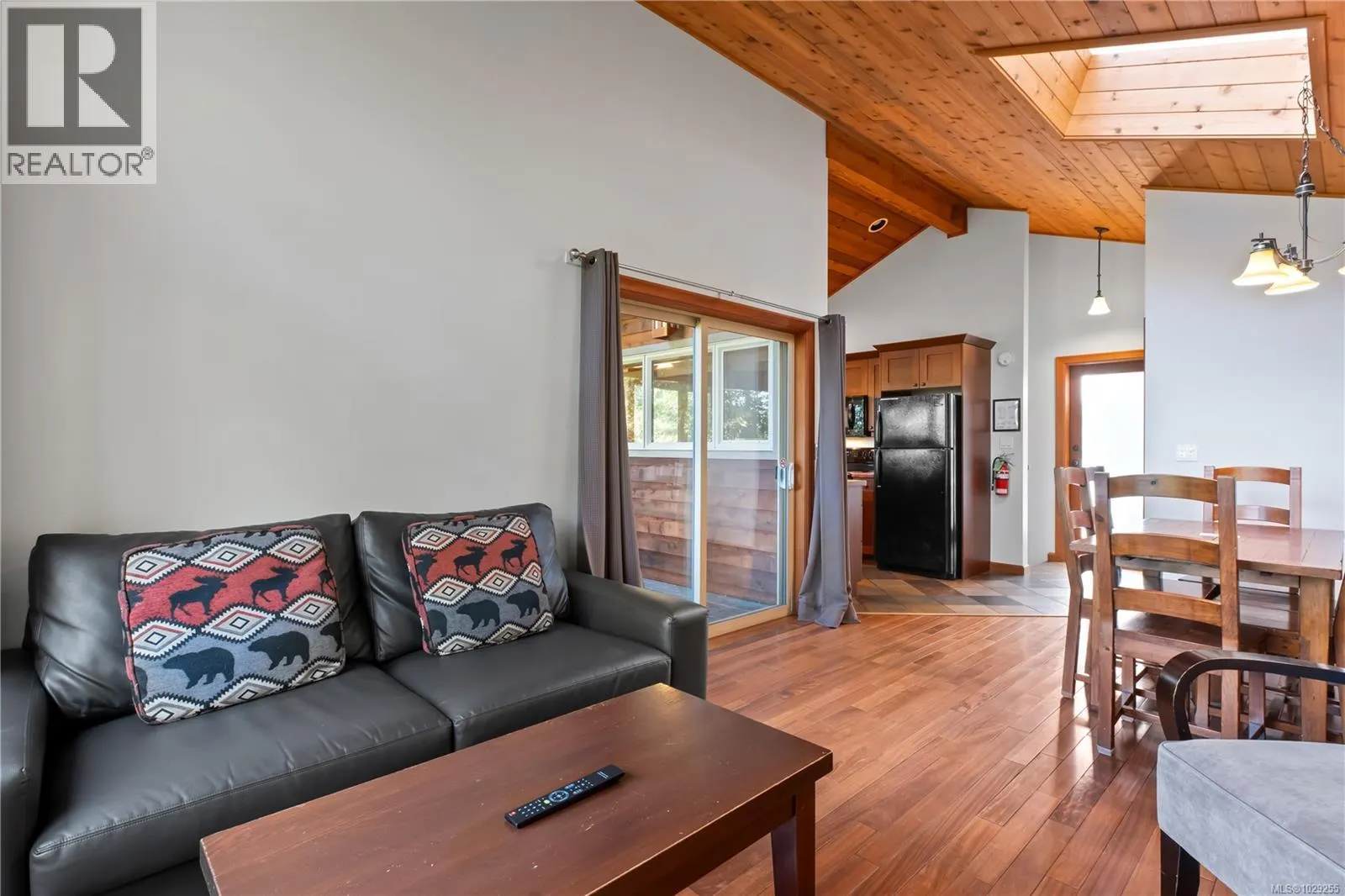 330 Reef Point Rd