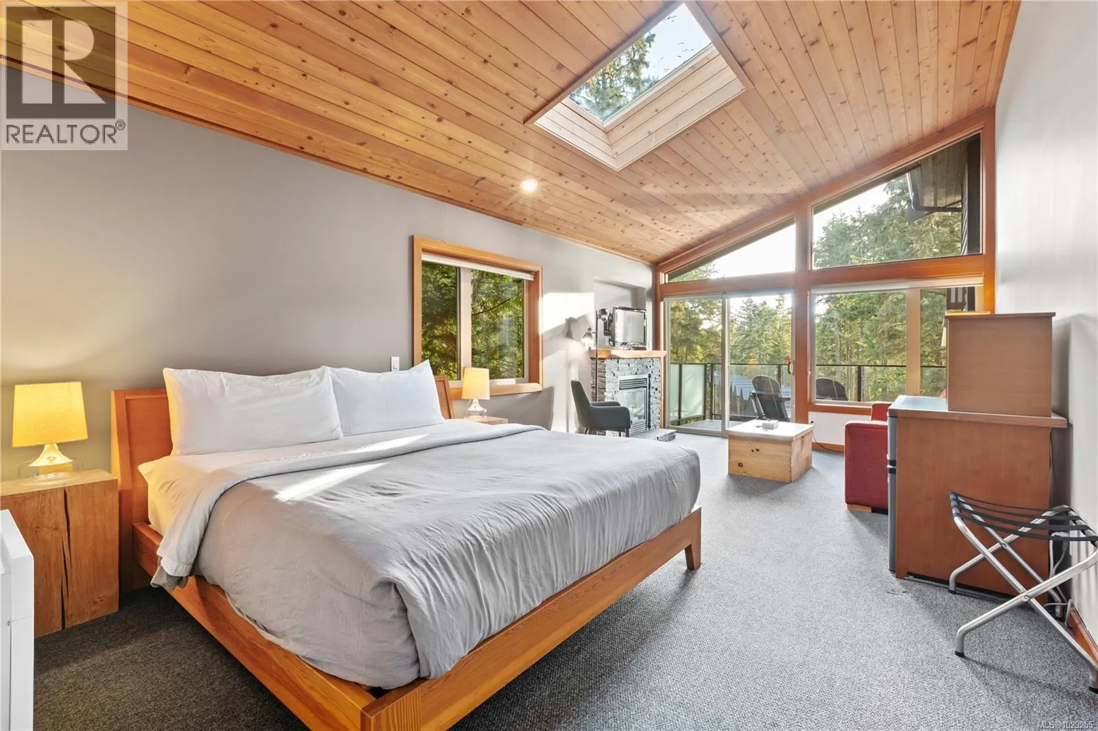 330 Reef Point Rd