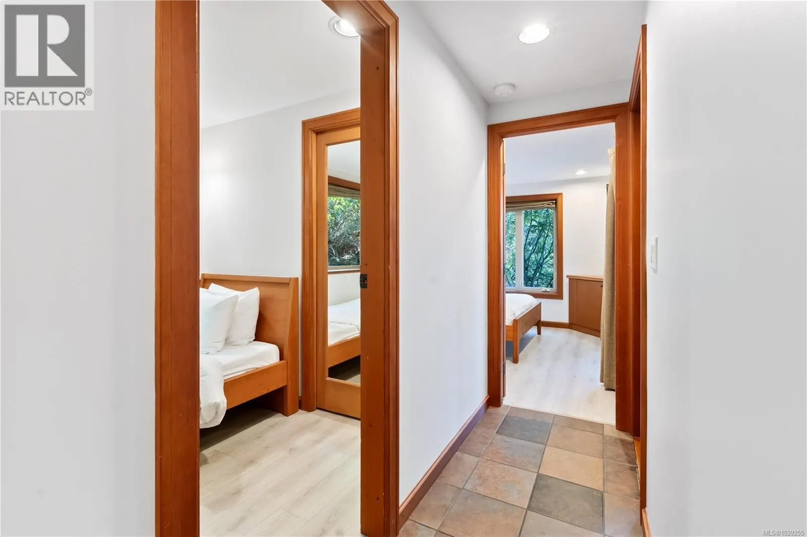 330 Reef Point Rd