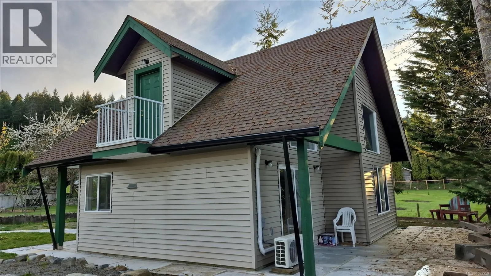 12270/12272 Chandler Rd