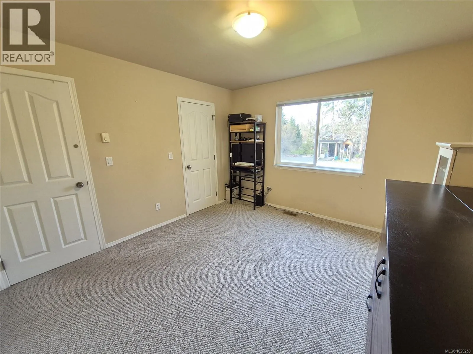 12270/12272 Chandler Rd