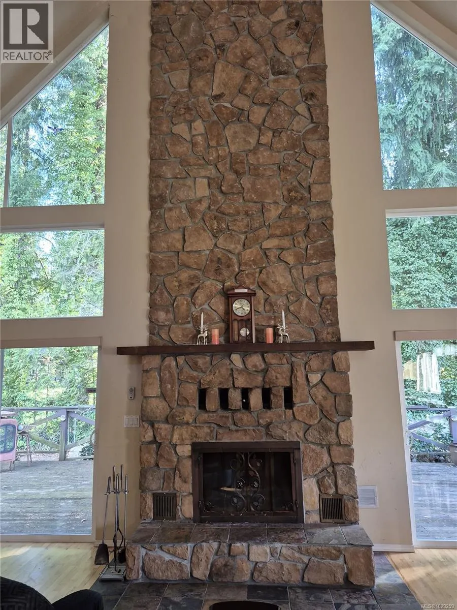 12270/12272 Chandler Rd