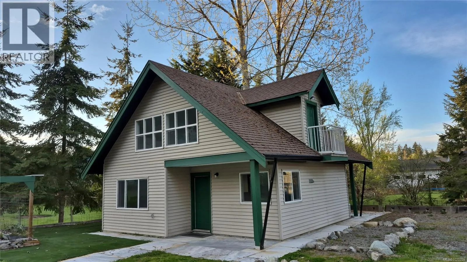 12270/12272 Chandler Rd