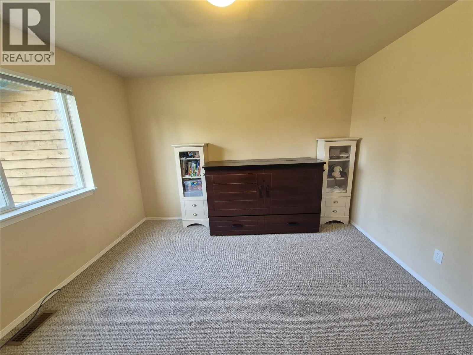 12270/12272 Chandler Rd