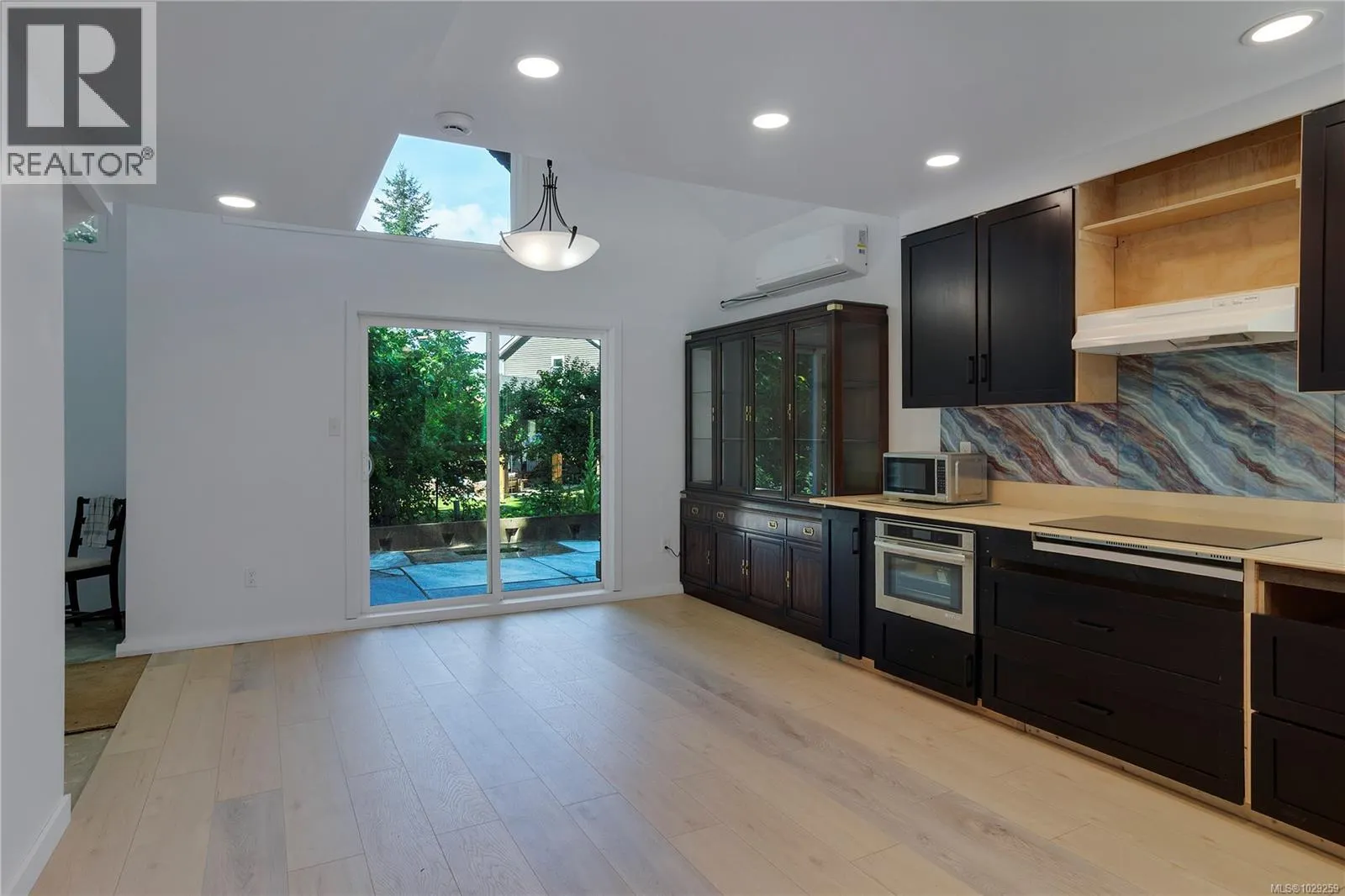 12270/12272 Chandler Rd