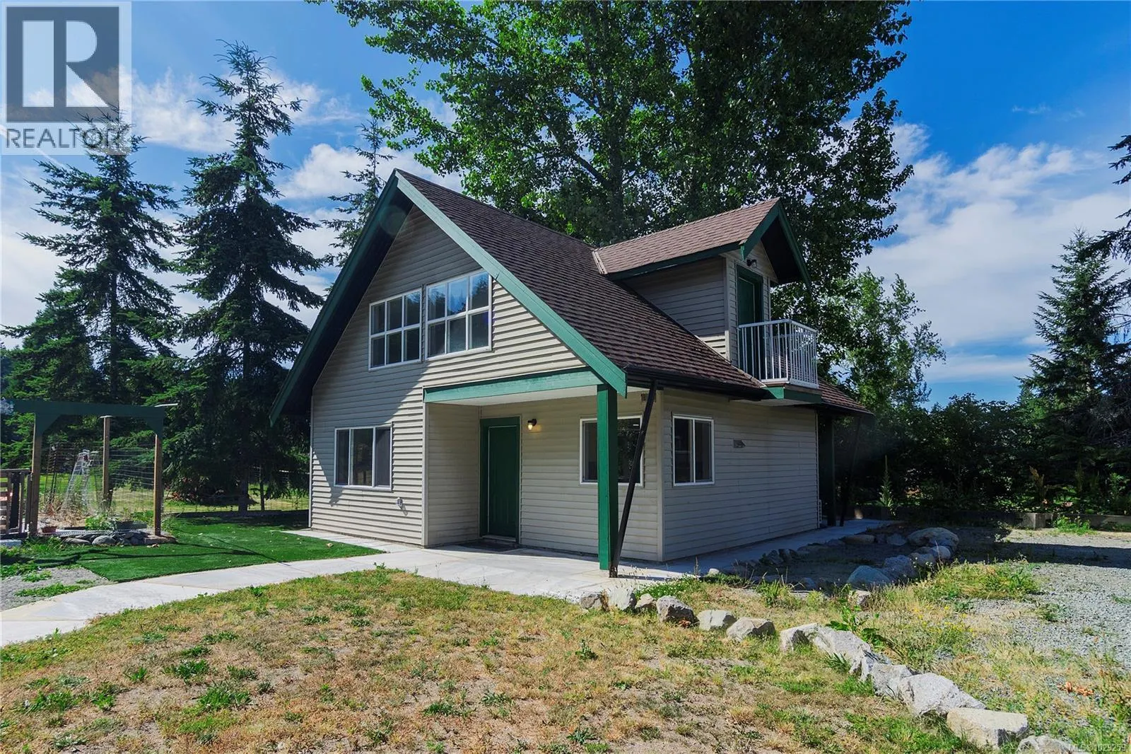 12270/12272 Chandler Rd
