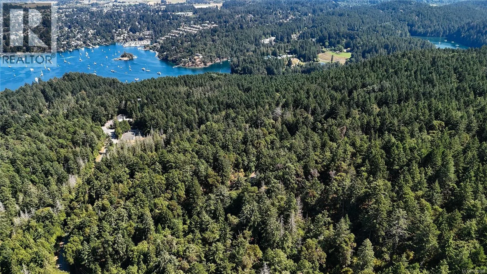 Lot 2 & 4 Willis Point Rd