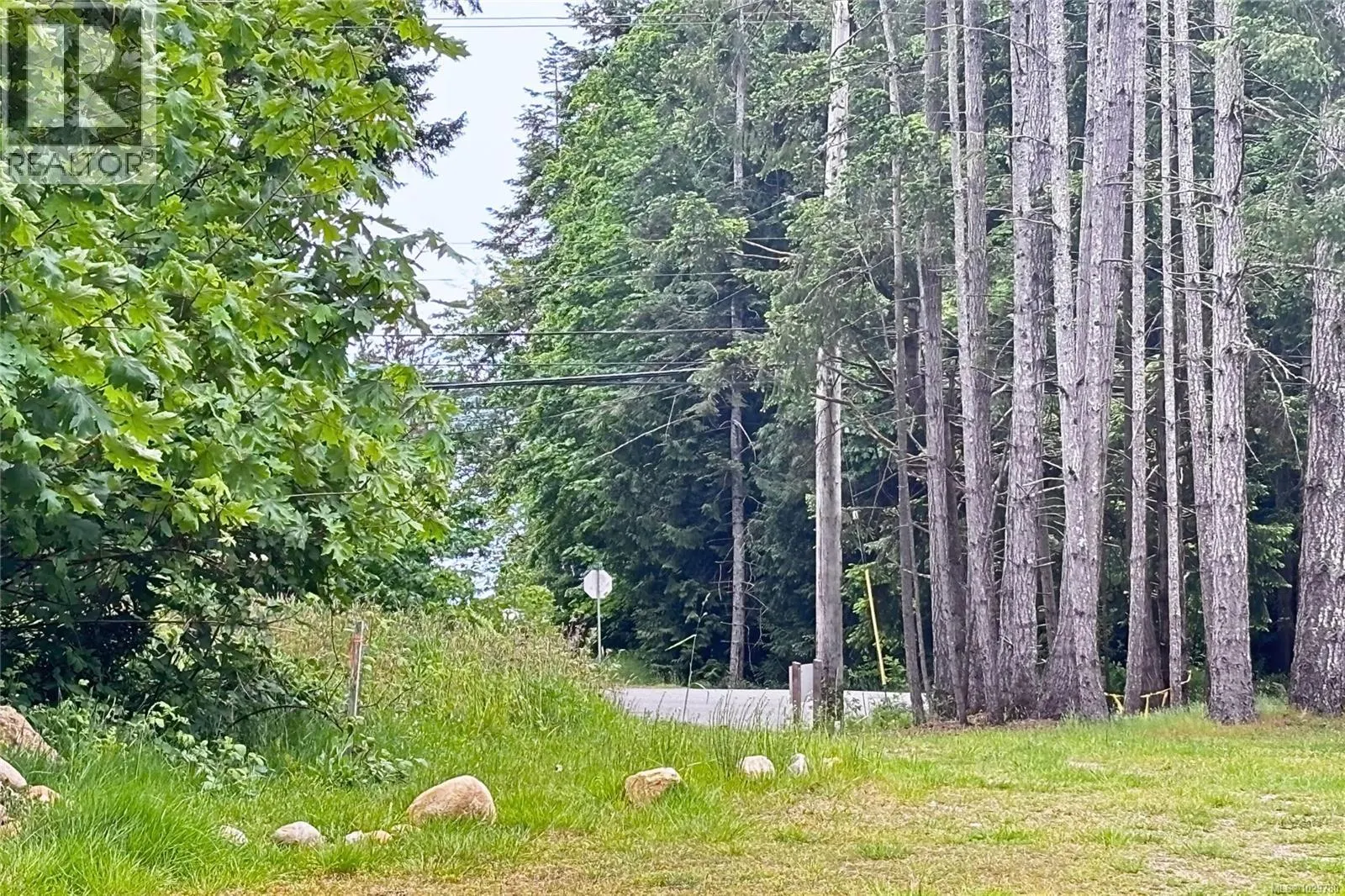 Lot B Island Hwy W