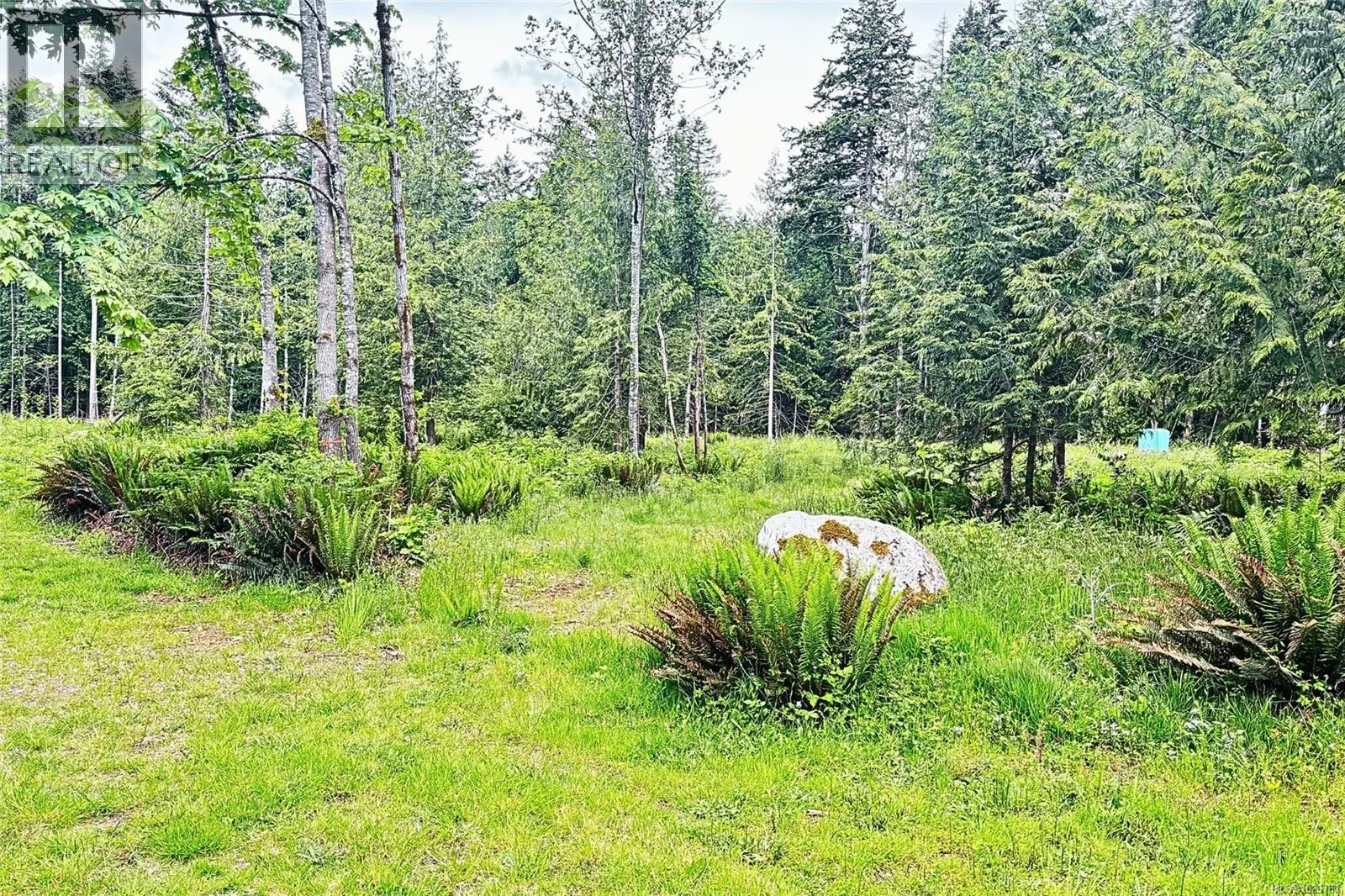 Lot B Island Hwy W