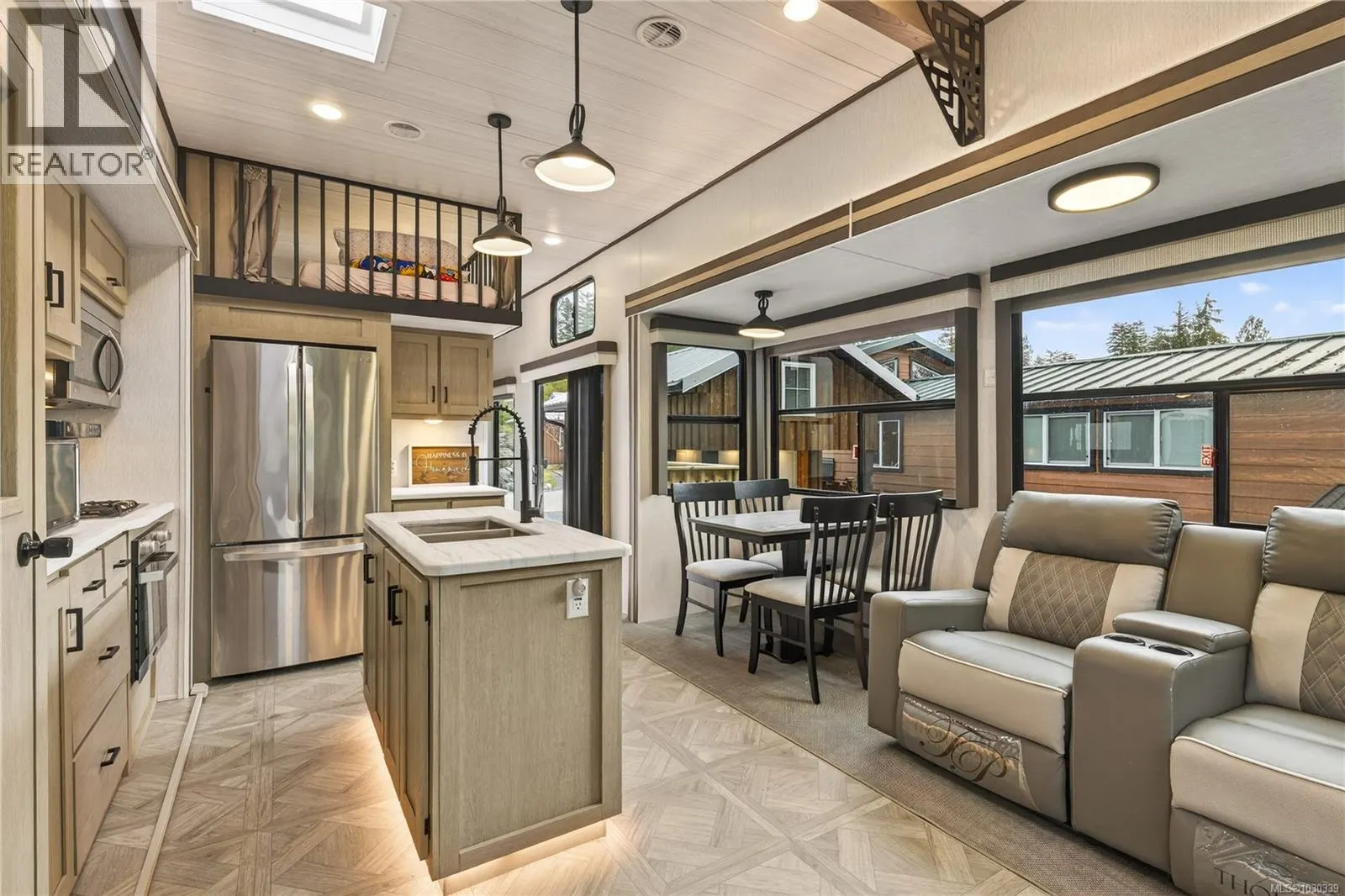 23 10750 Central Lake Rd