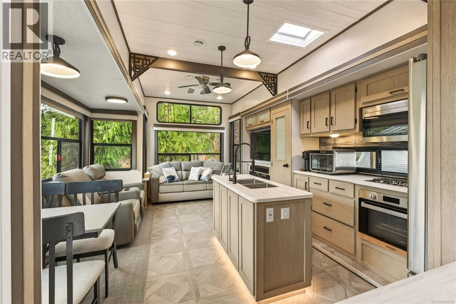 23 10750 Central Lake Rd