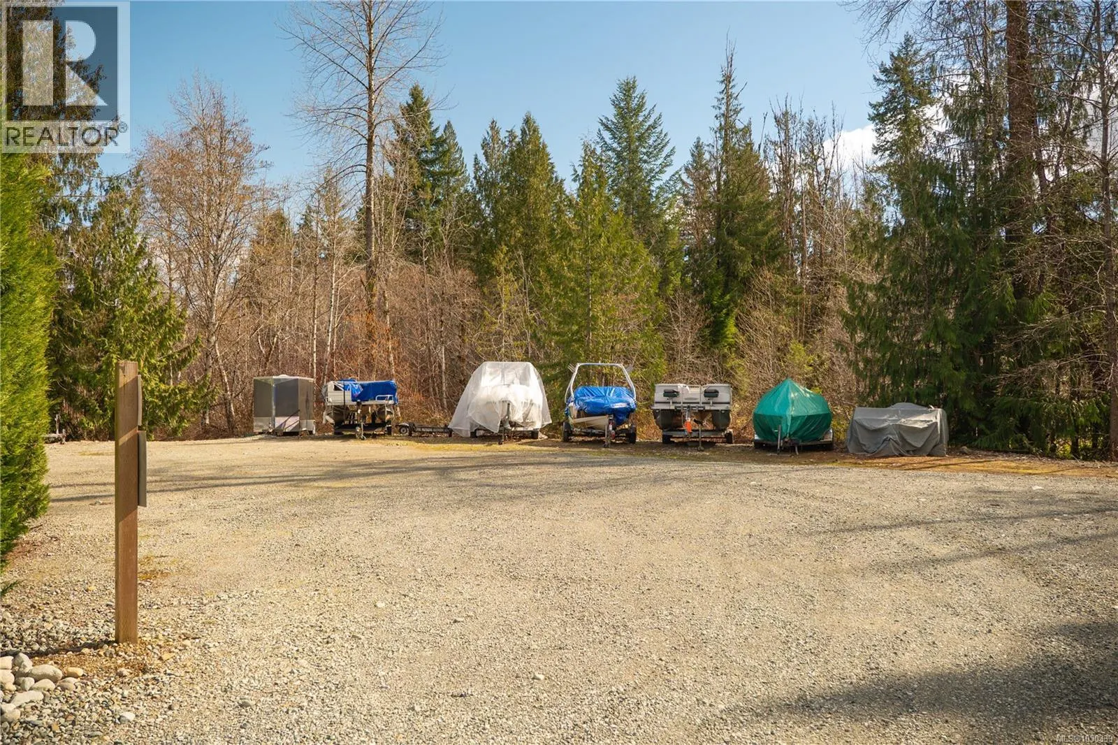 23 10750 Central Lake Rd