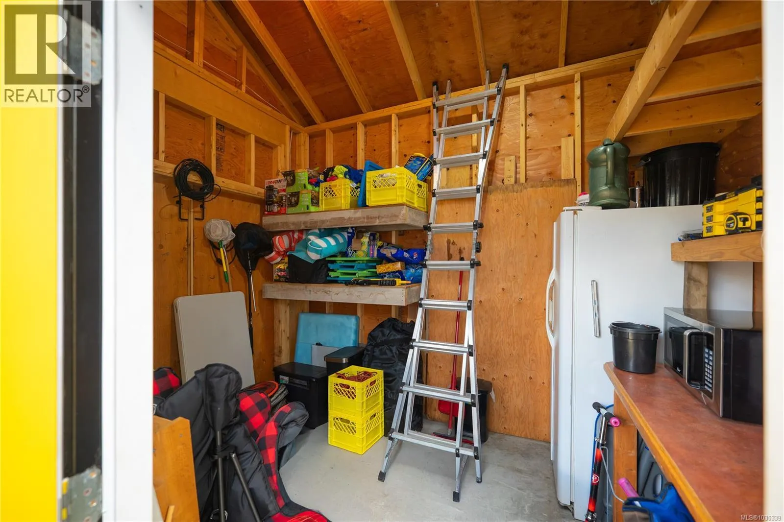 23 10750 Central Lake Rd