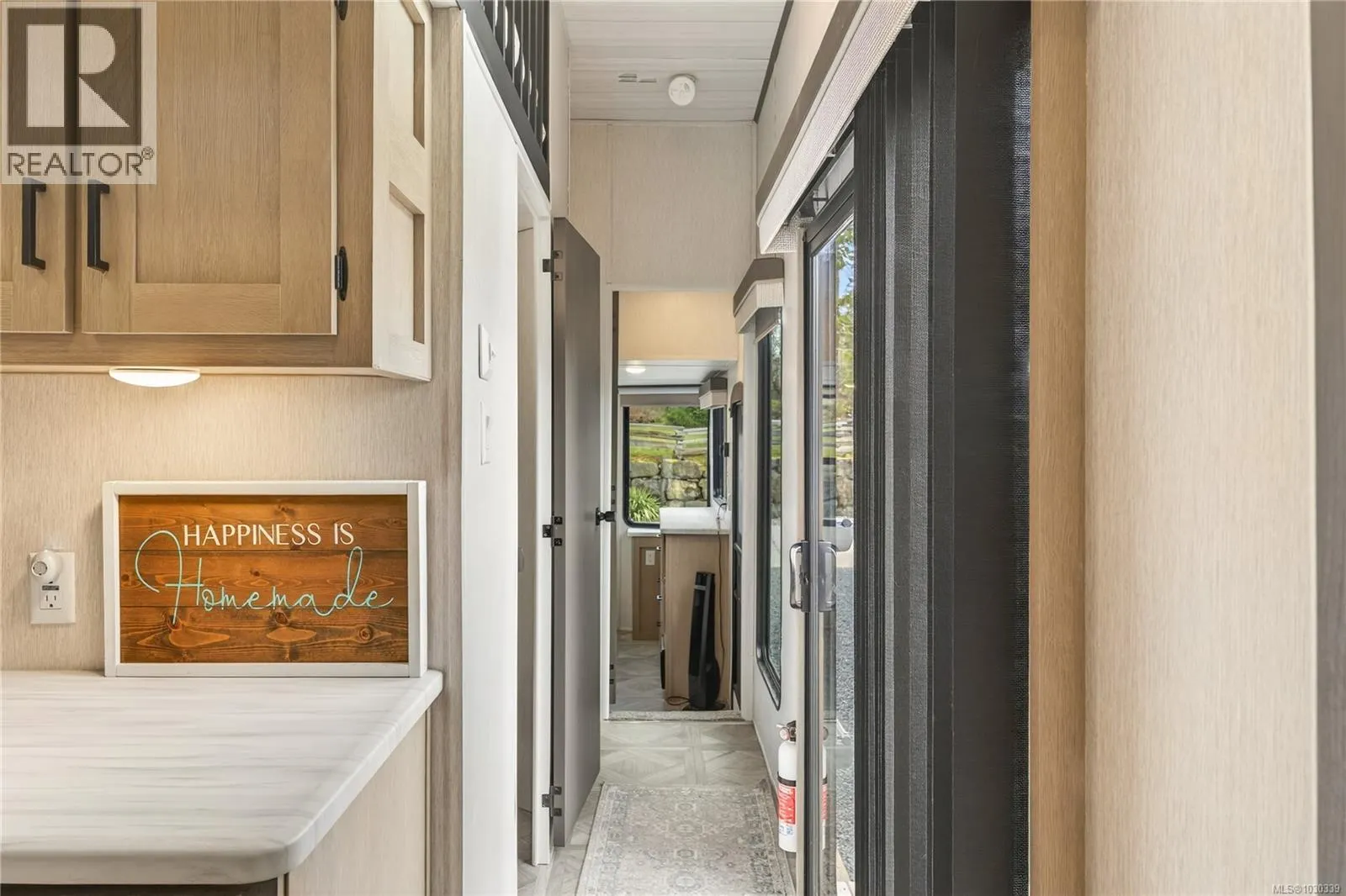23 10750 Central Lake Rd