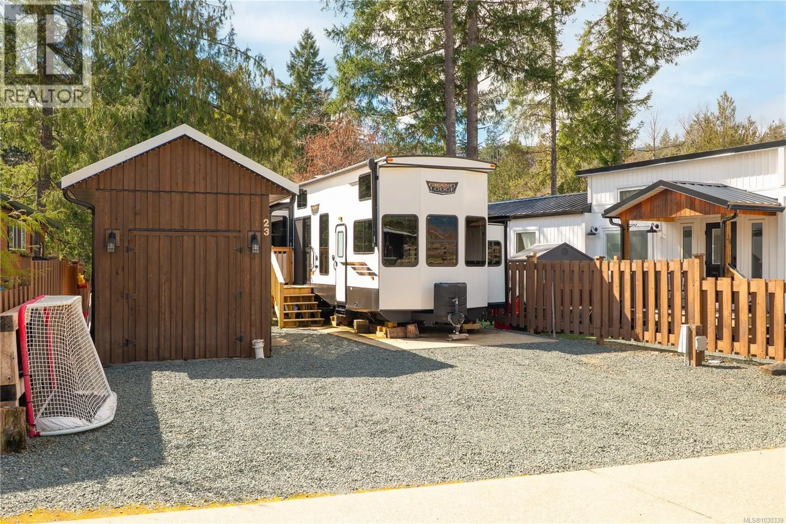 23 10750 Central Lake Rd