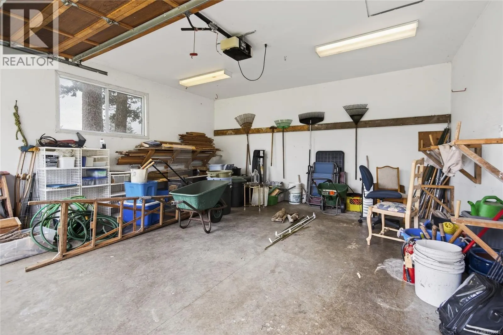 1267 Don Rd