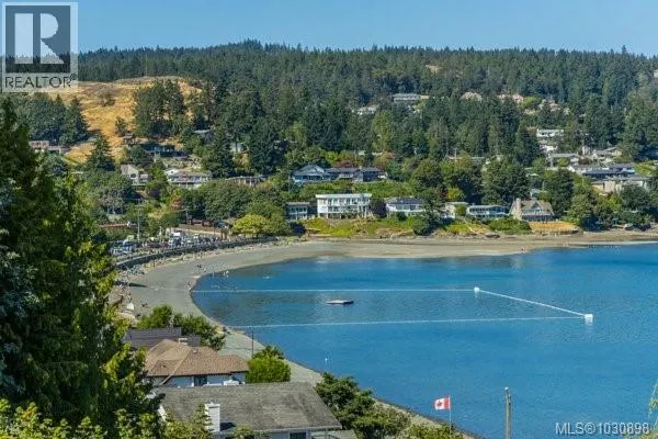 611 2562 Departure Bay Rd