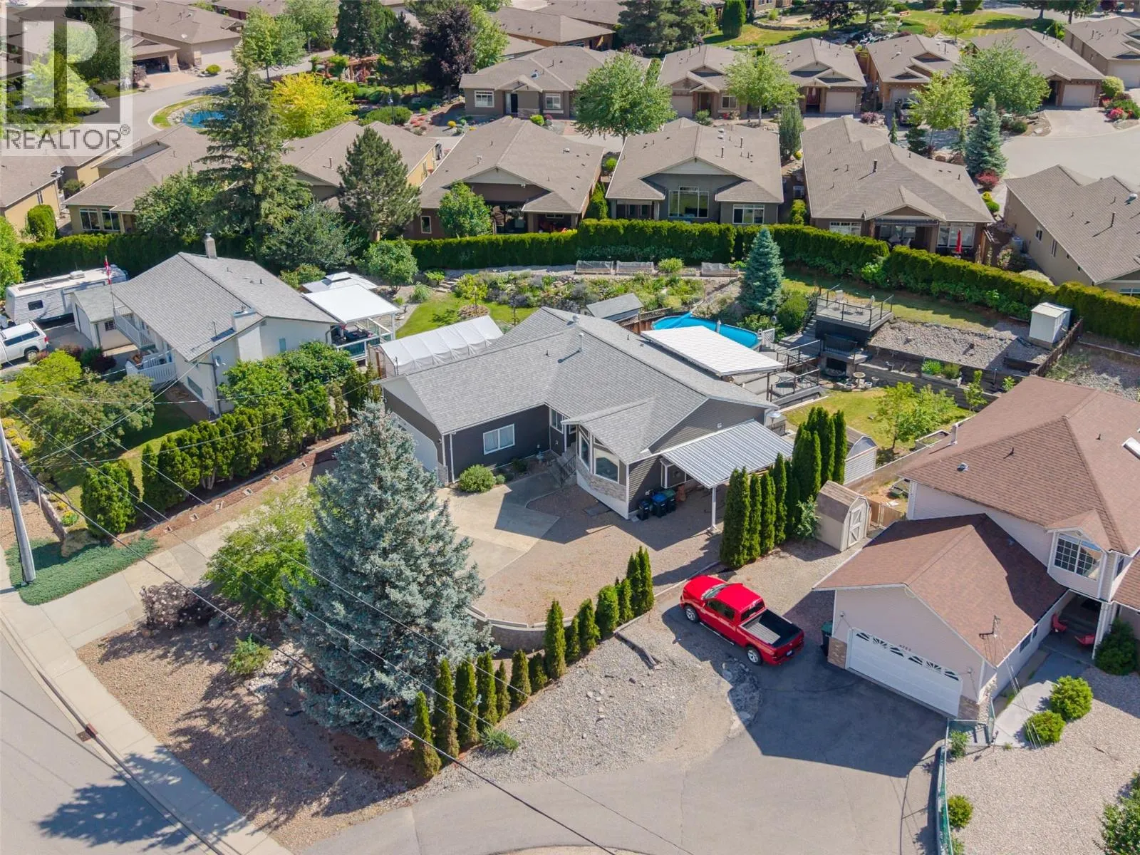 6763 MEADOWS Drive