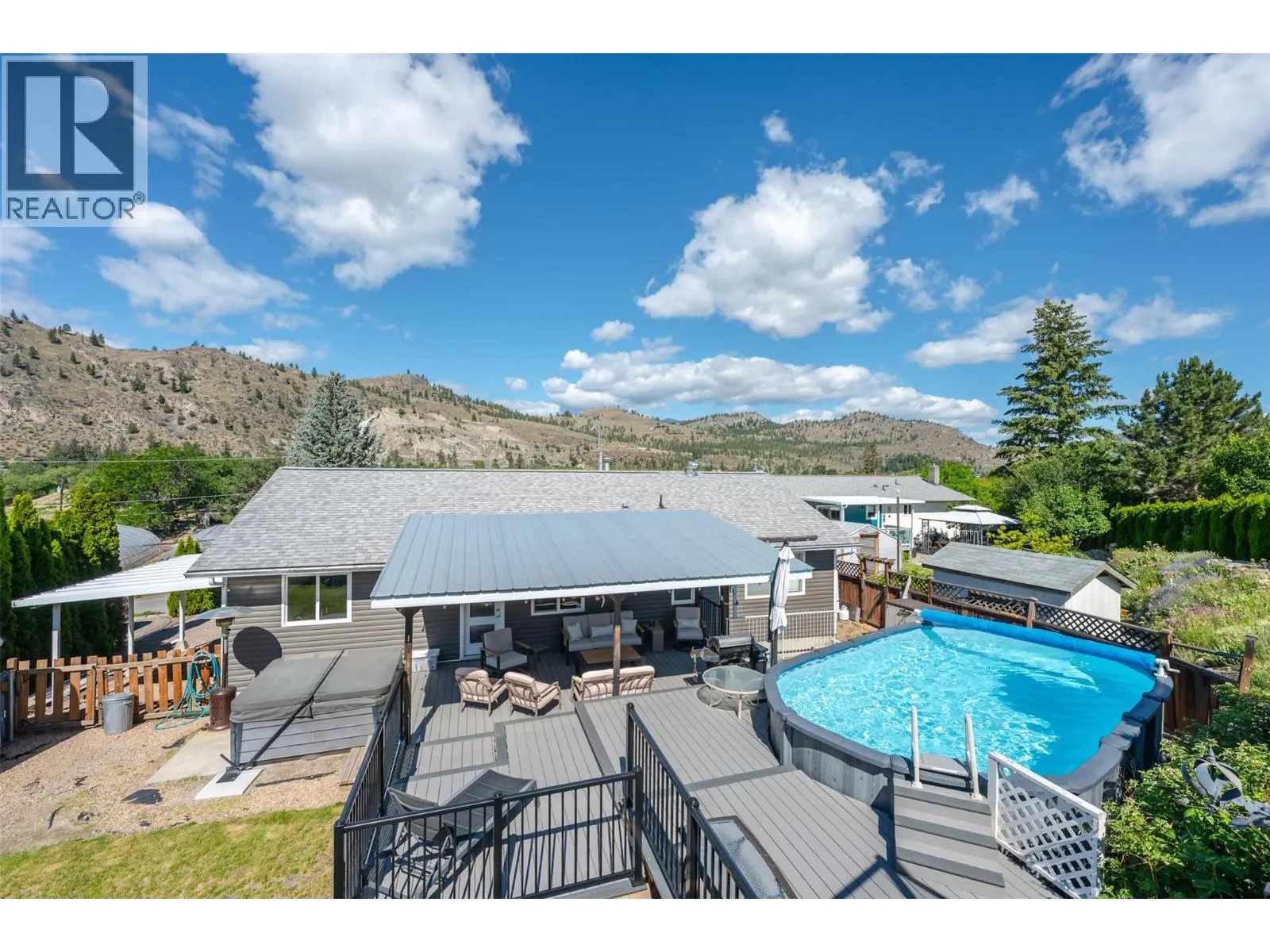 6763 MEADOWS Drive