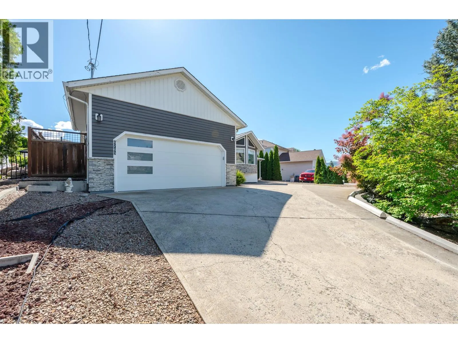 6763 MEADOWS Drive