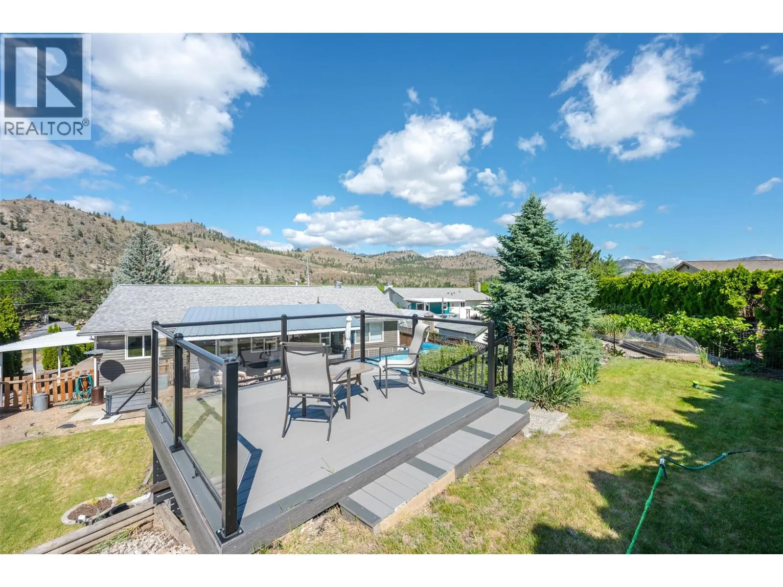 6763 MEADOWS Drive