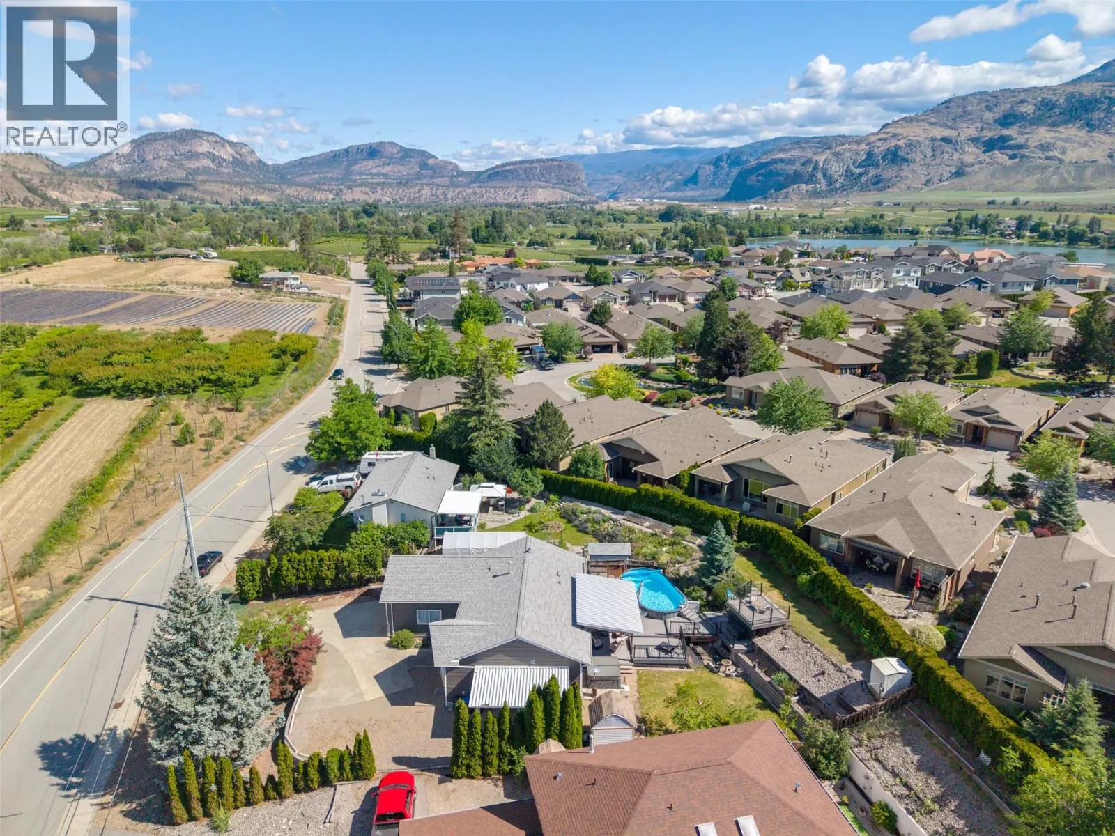6763 MEADOWS Drive