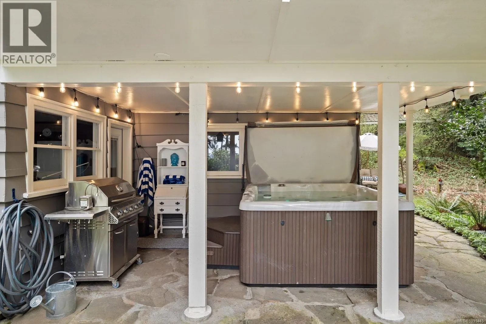 2320 Dolphin Rd