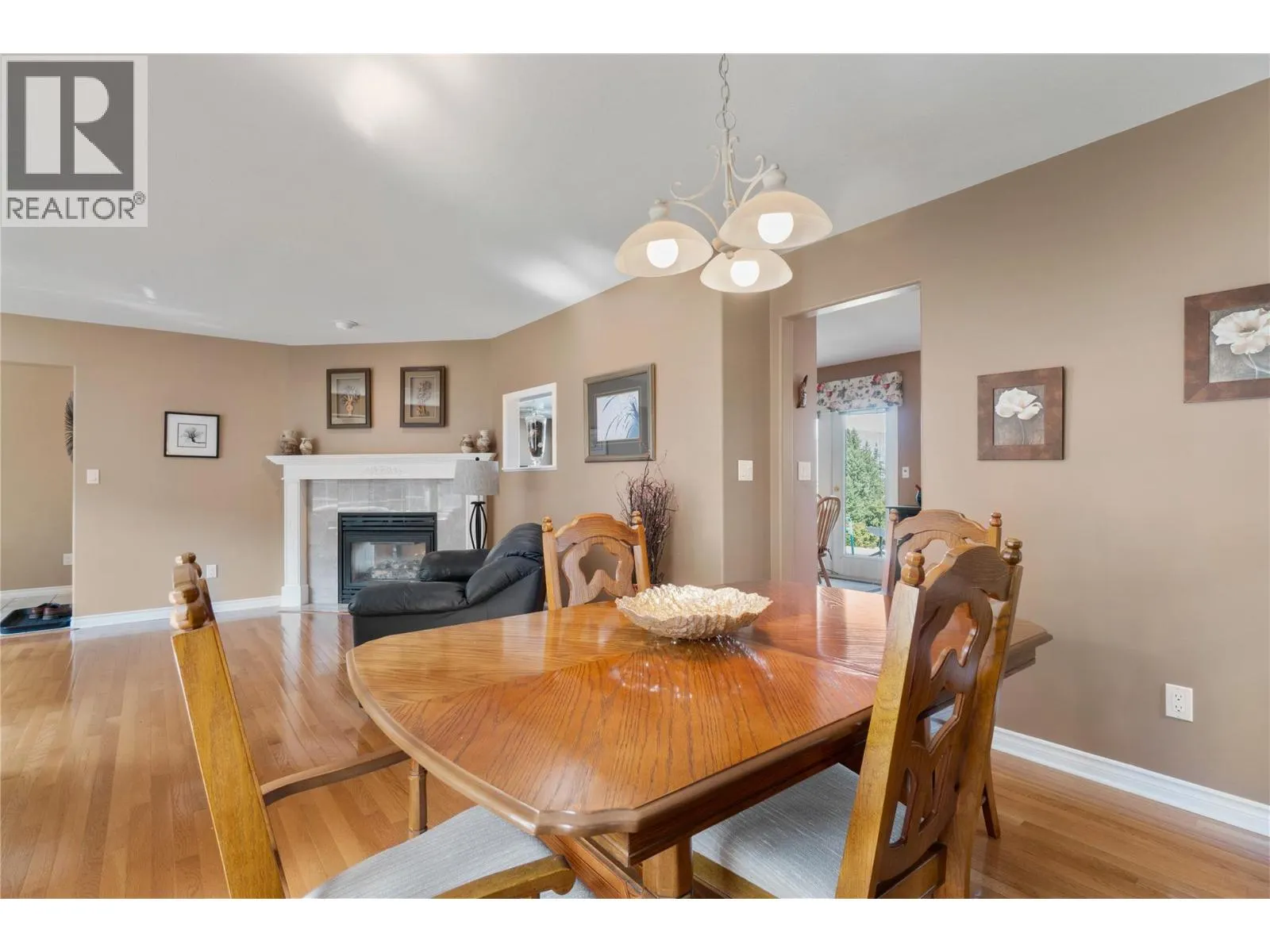 2670 Doebert Road