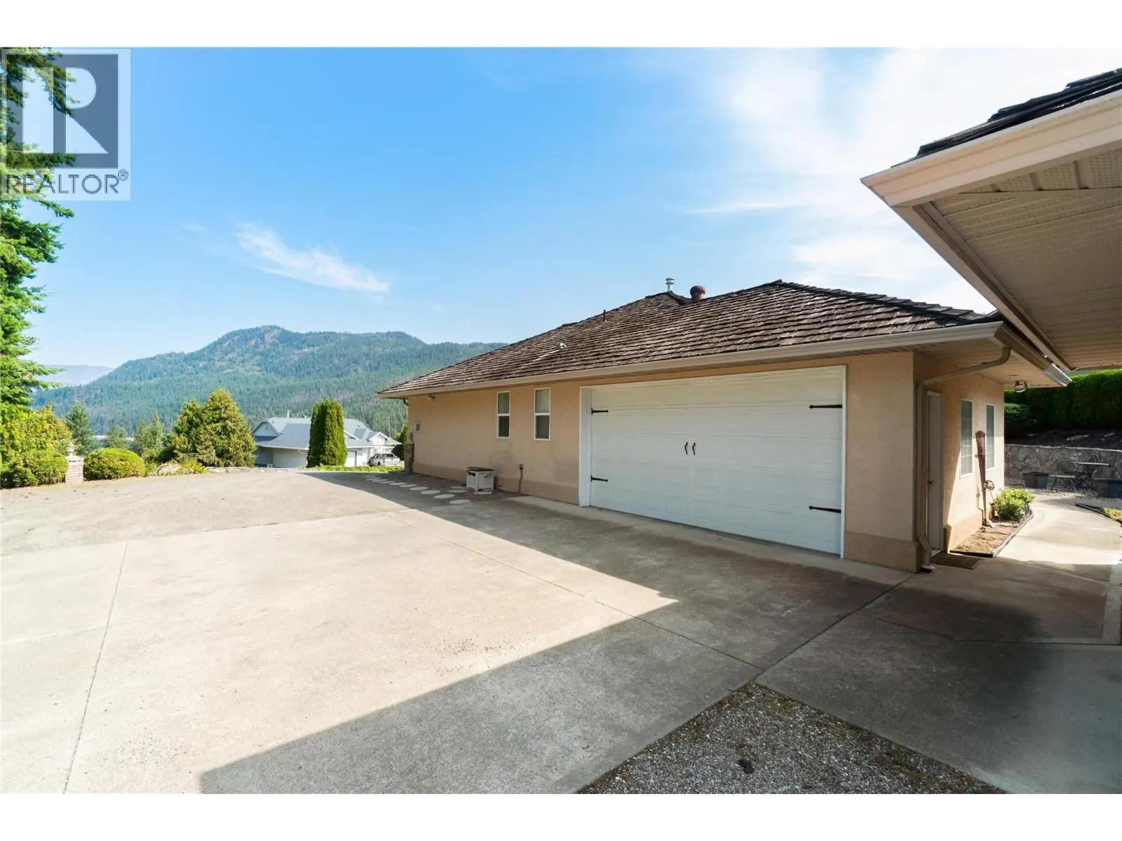 2670 Doebert Road