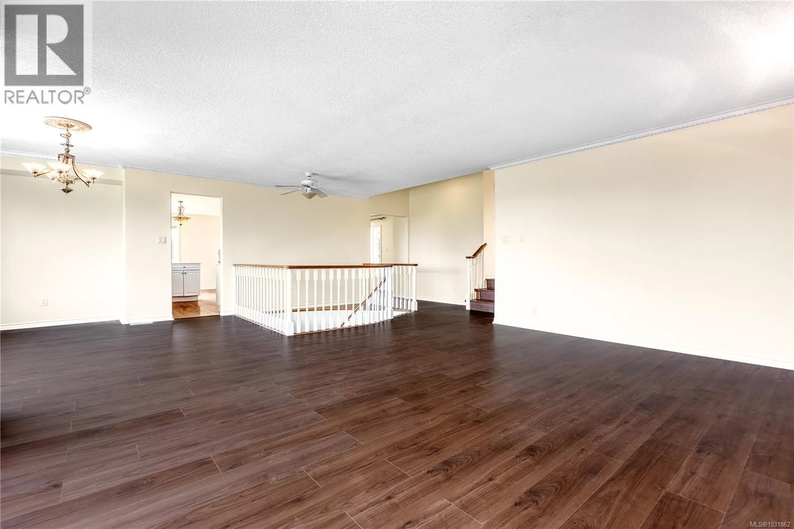 6045 Icarus Dr