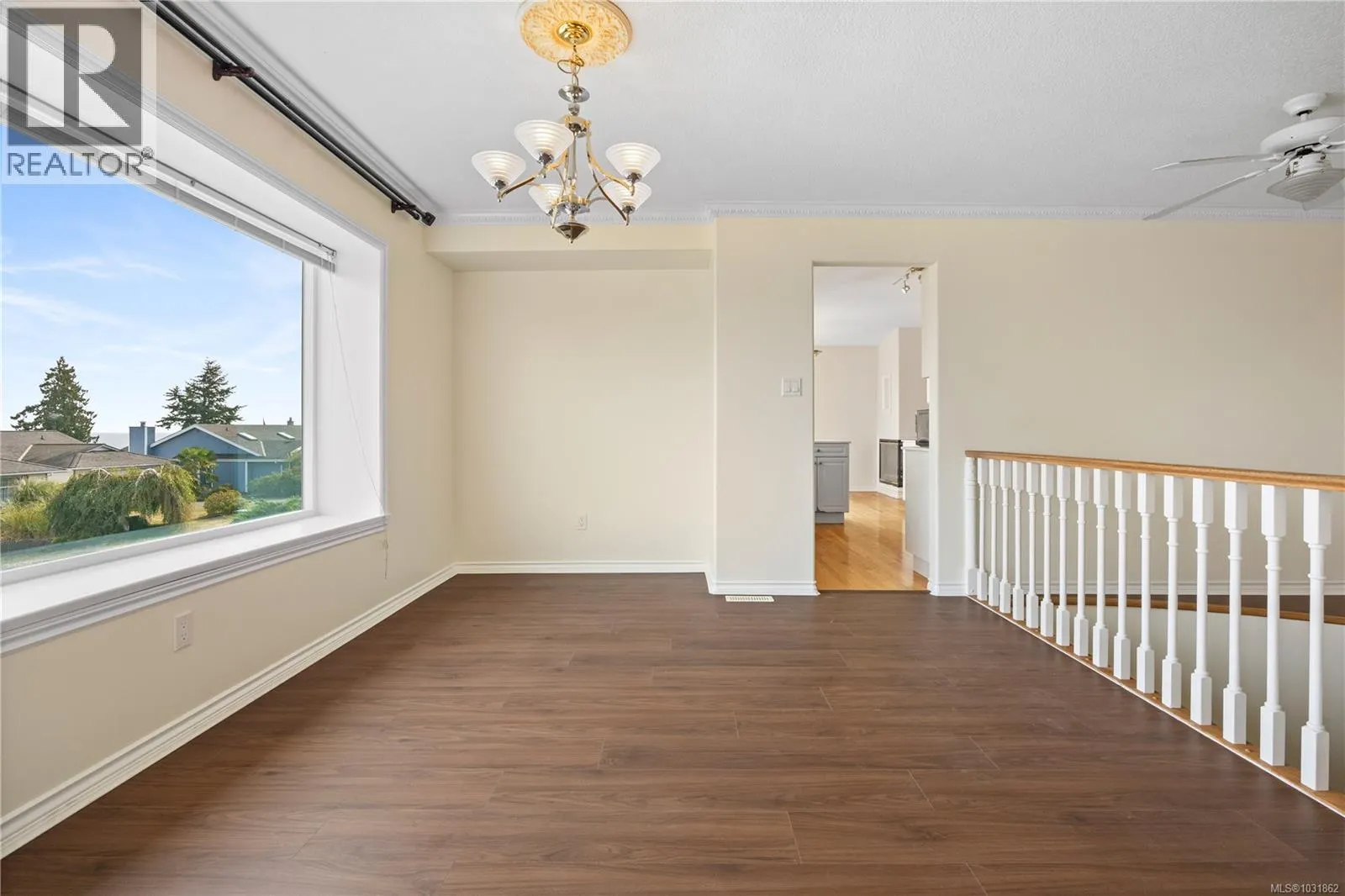 6045 Icarus Dr