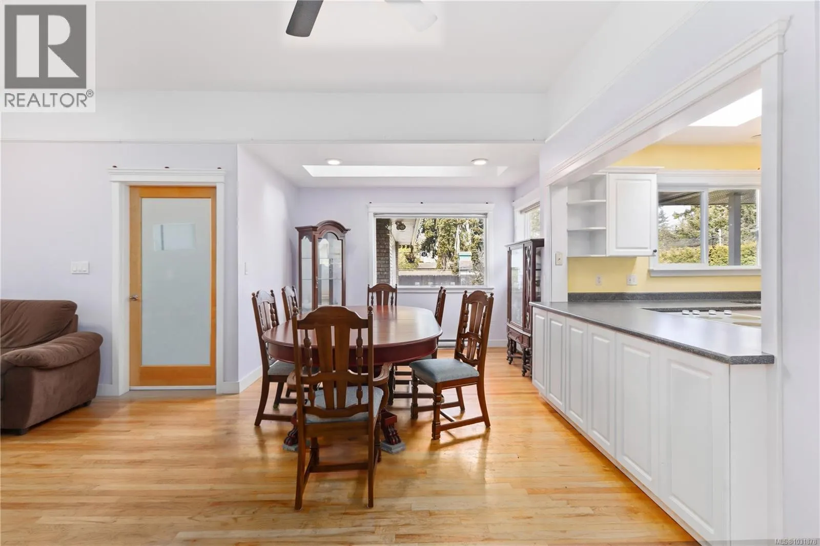 863 Parklands Dr