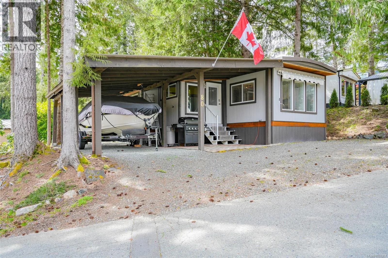 80 10325 Lakeshore Rd