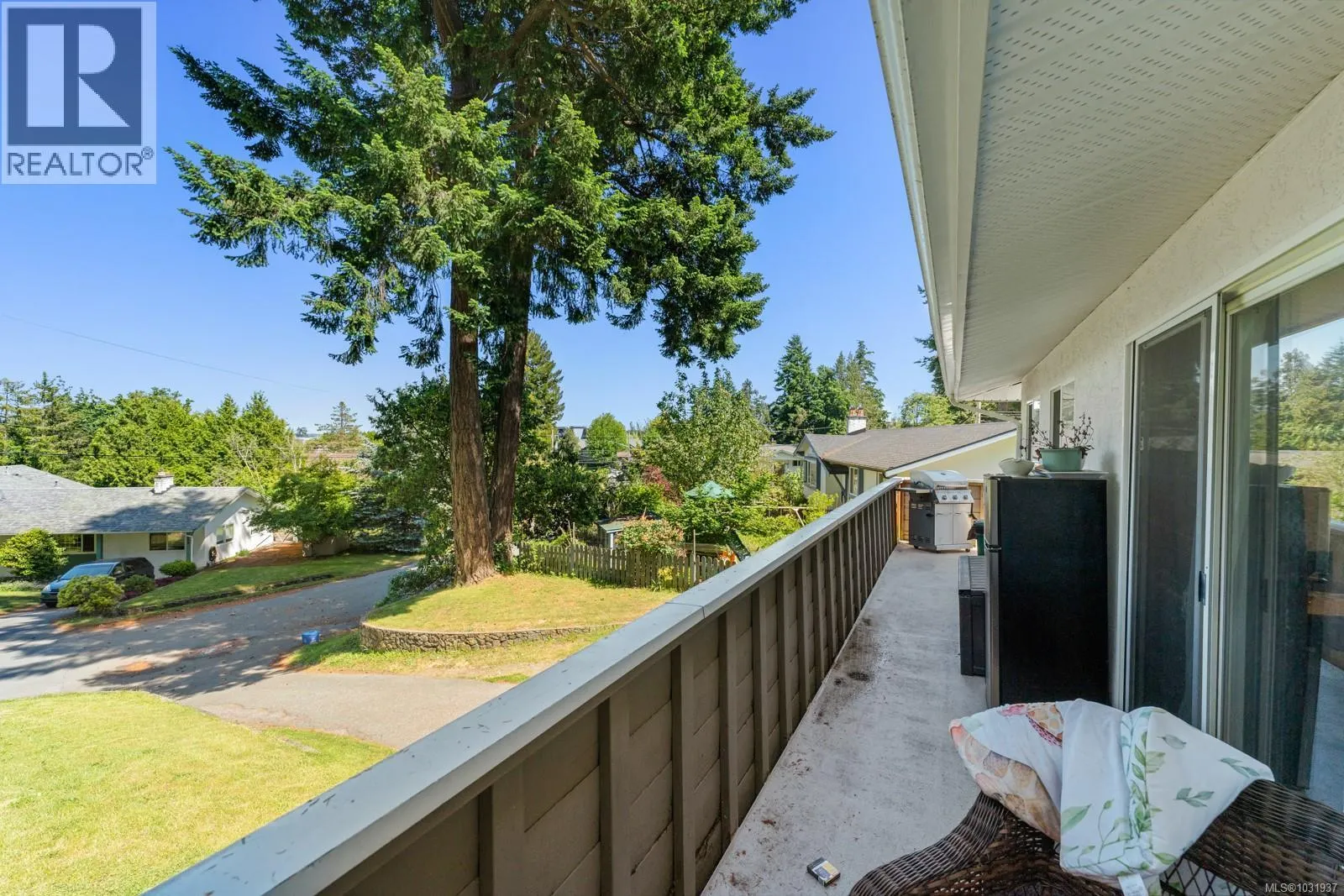 405 Tamarack Rd