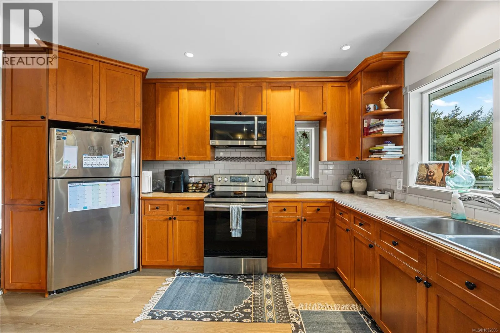 3482 Arrowsmith Rd