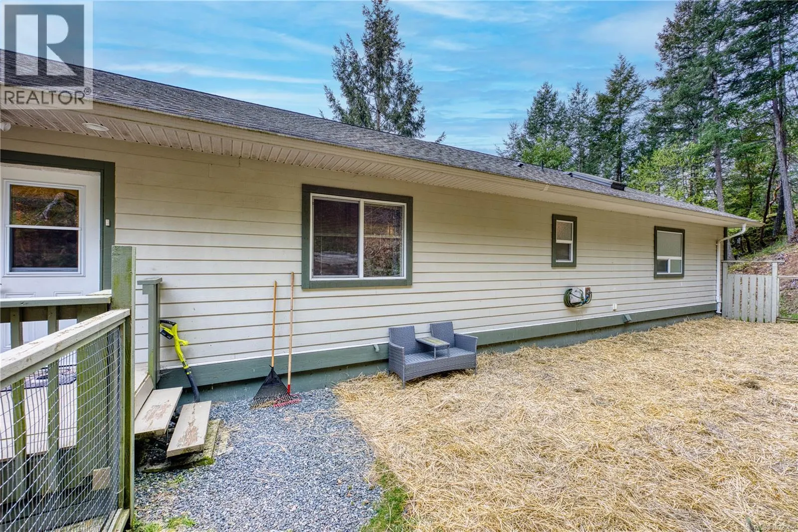 3482 Arrowsmith Rd