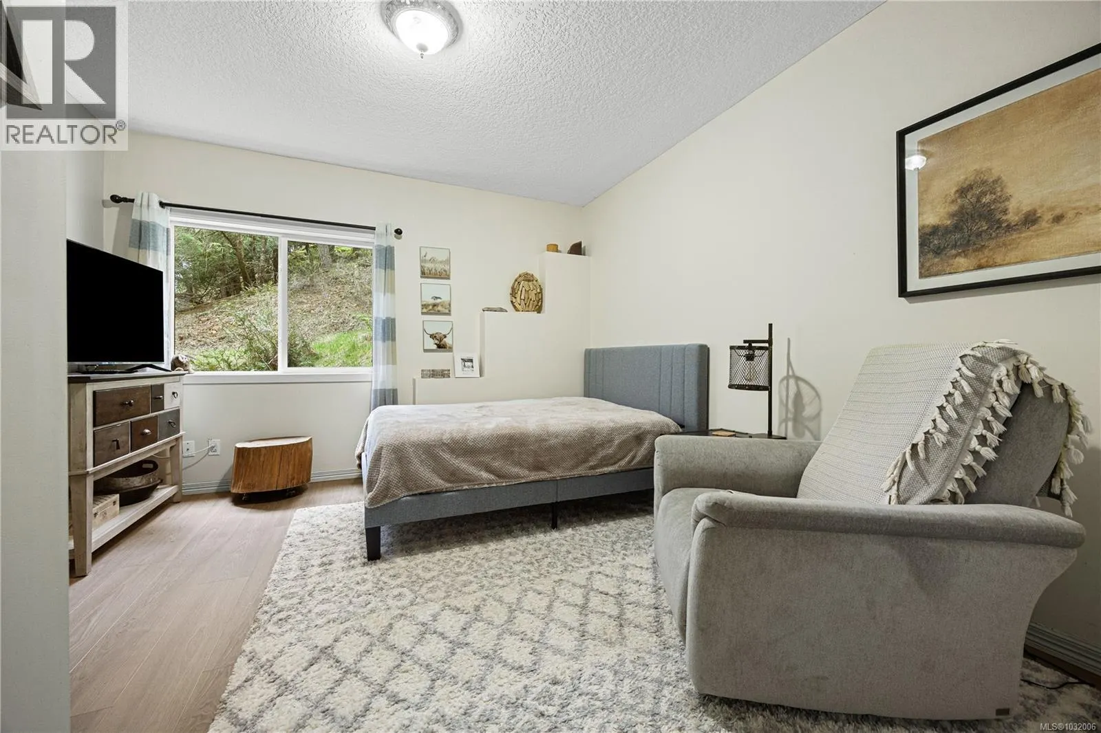 3482 Arrowsmith Rd