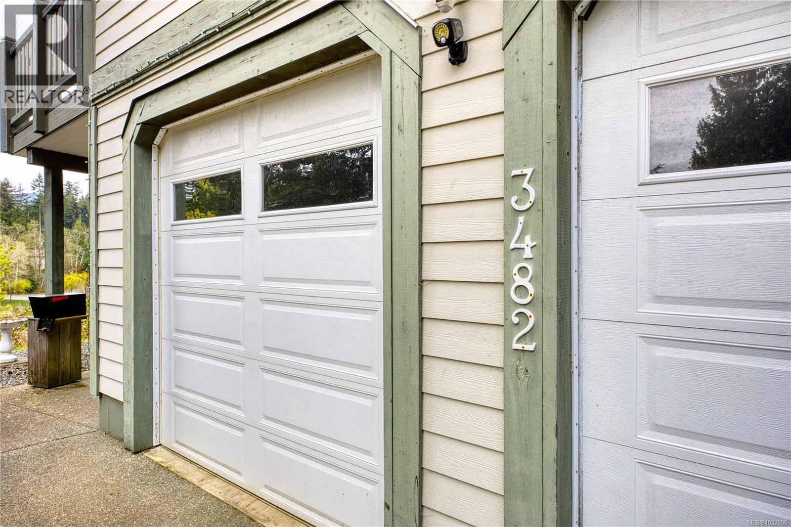 3482 Arrowsmith Rd