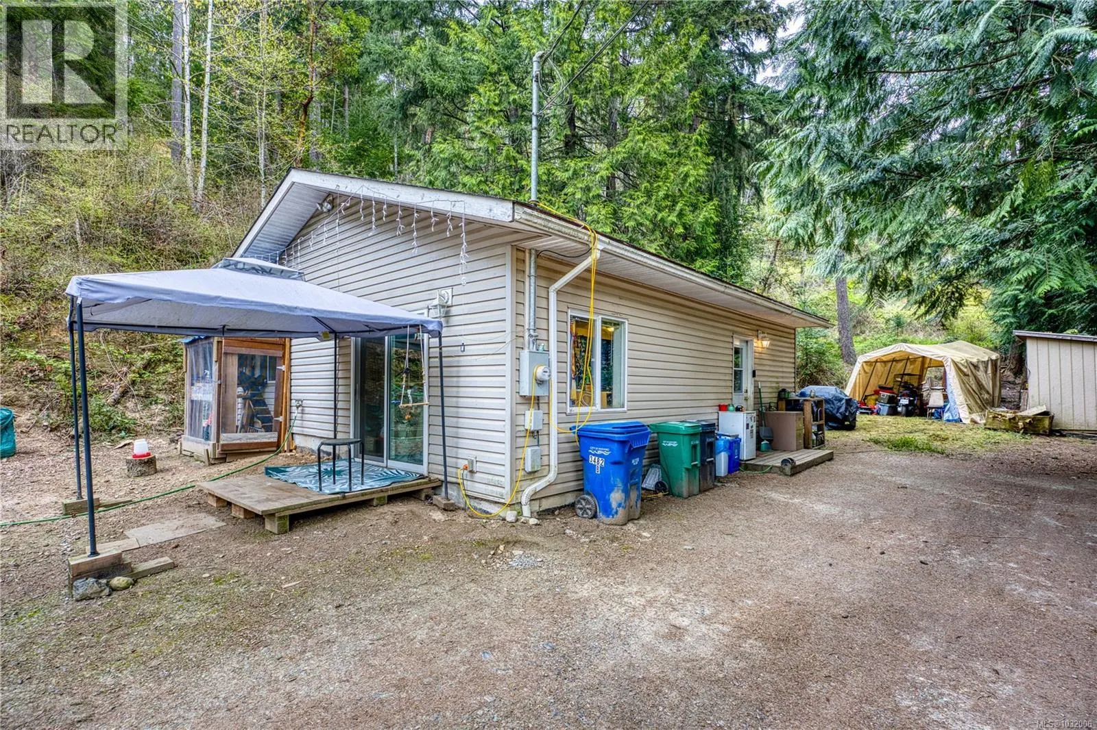 3482 Arrowsmith Rd